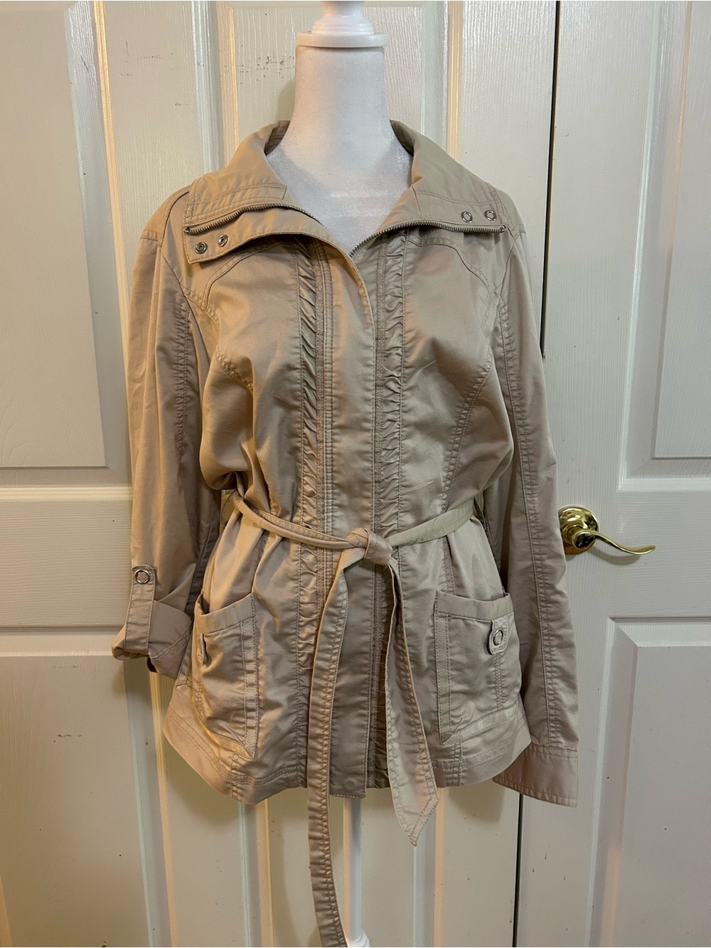 White House Black Market tan belted jacket, size 12